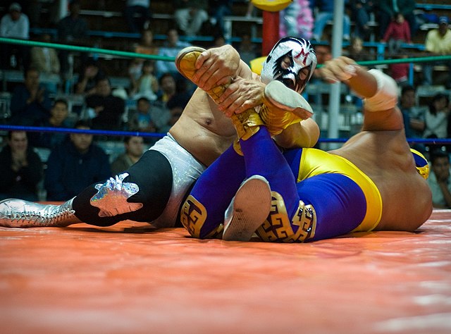 640px-Mil_Mascaras_vs_El_Canek