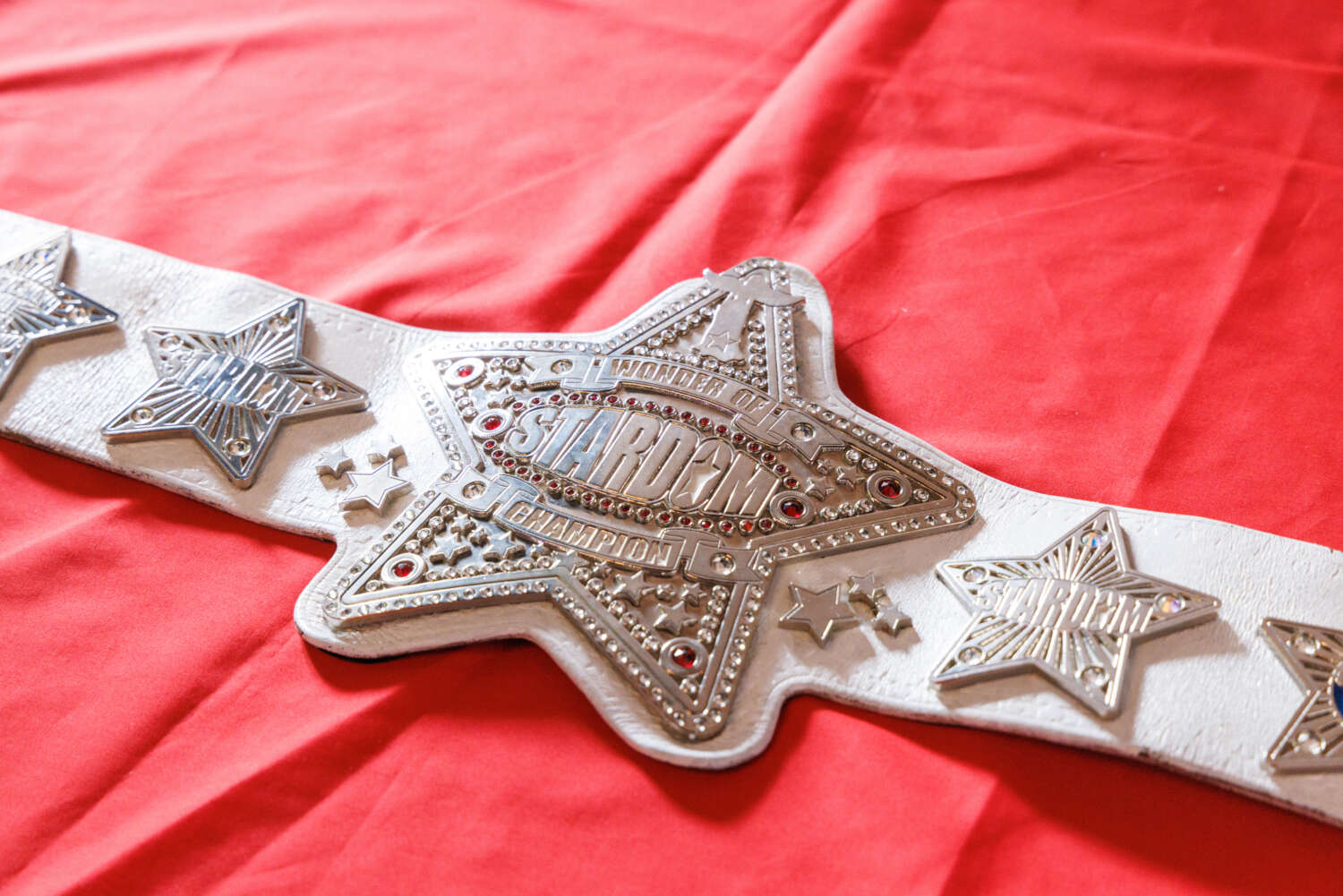 E383AFE383B3E38380E383BC-5