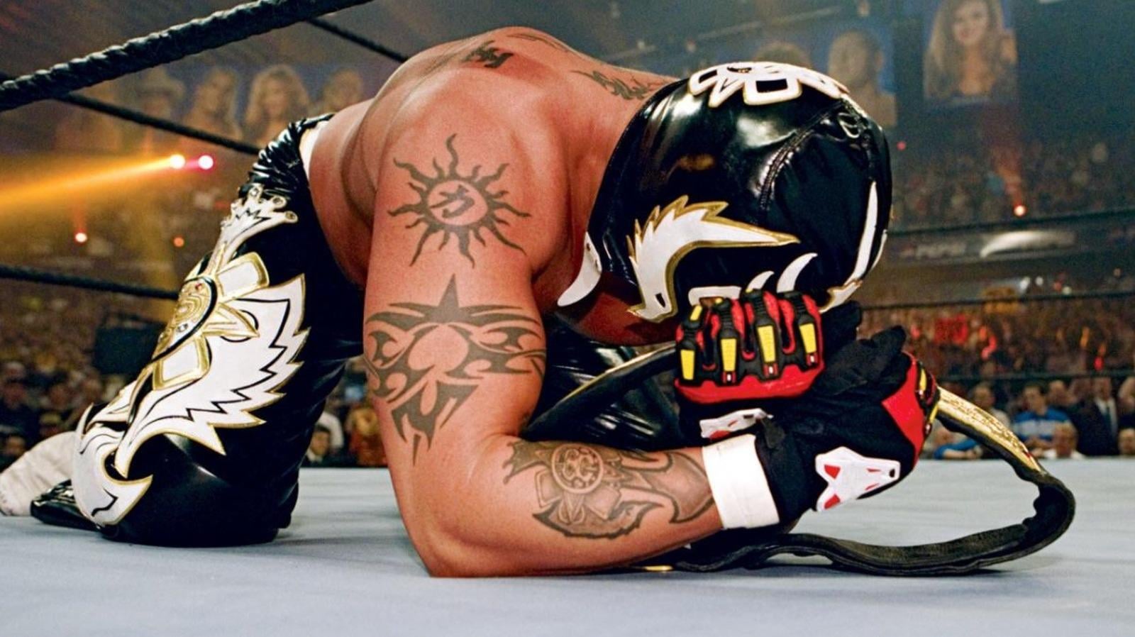 rey-mysterio-on-winning-the-world-heavyweight-title-at-v0-7D9aQDdfXd6efz4e5LXb7r8NABRaGmPh9cYXNNVVuBs